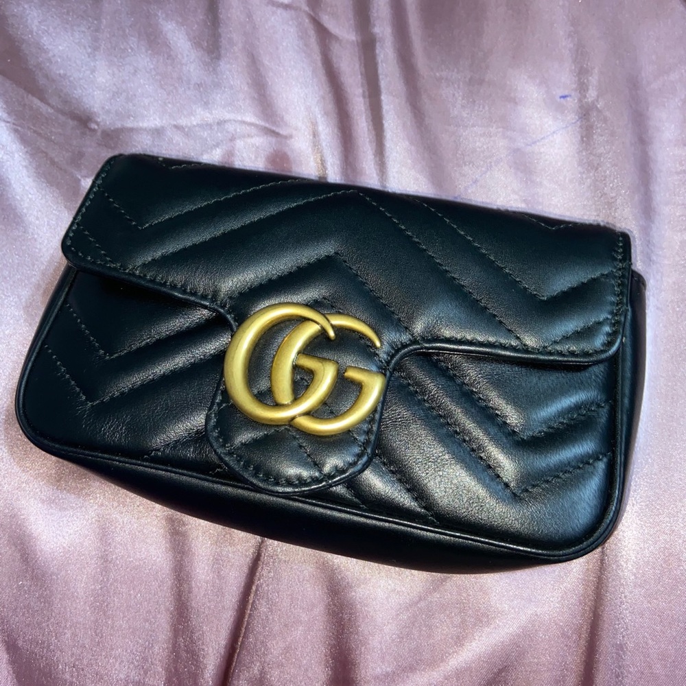 GG Marmont matelassé leather super mini bag